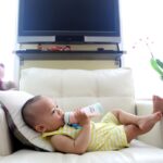 drinking-milk-2549021_1280