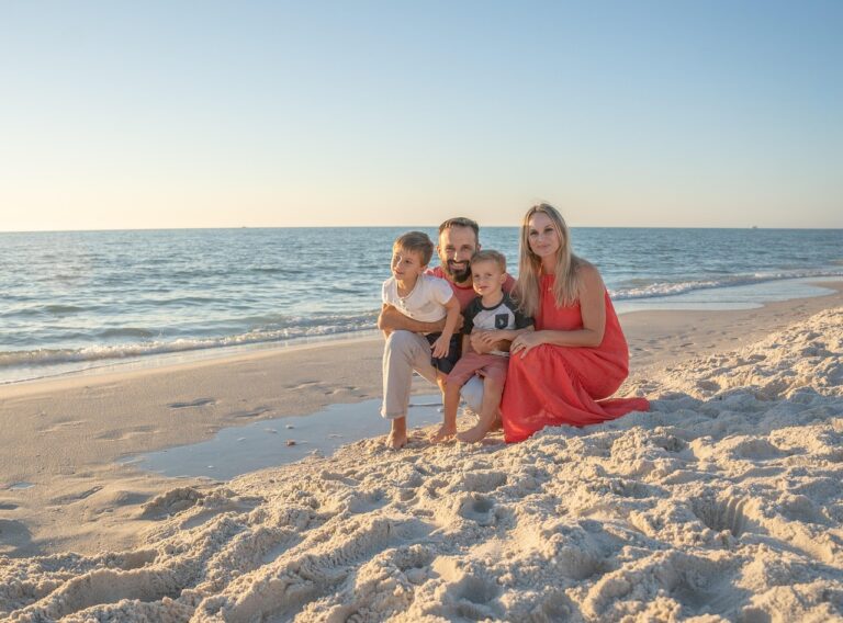 family-7022833_1280